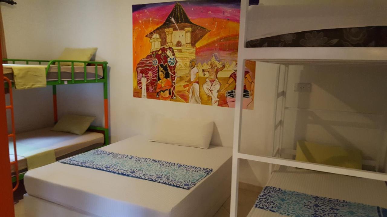 The Backpack Hub At Weligama Hostel Ngoại thất bức ảnh