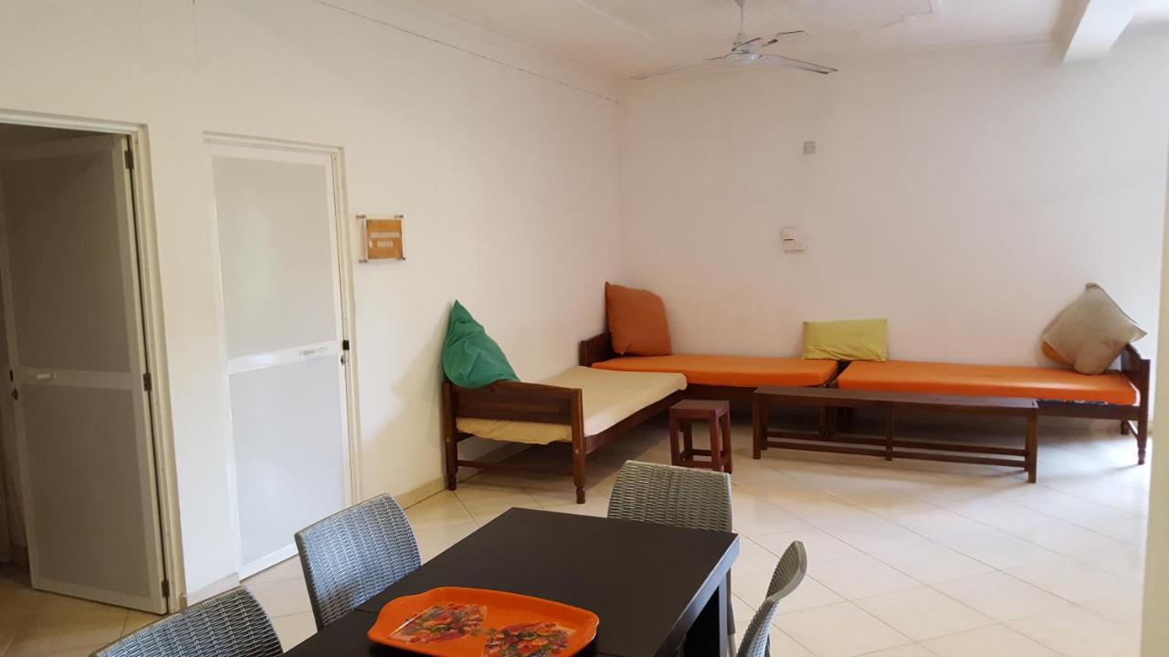 The Backpack Hub At Weligama Hostel Ngoại thất bức ảnh